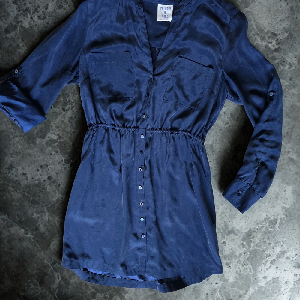 Sunshine & Shadow Navy Blouse - Picture 3 of 7